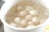 イチゴミルク白玉の作り方の手順2