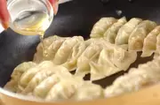 ツナ餃子の作り方4