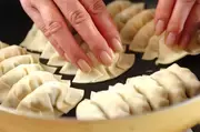 ツナ餃子の作り方3