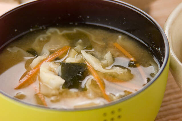 キャベツでみそ汁