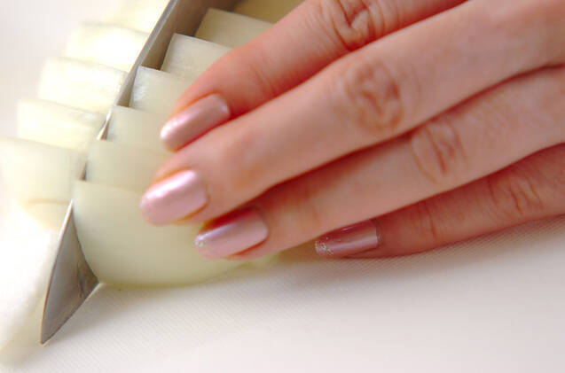 ナスと麩のみそ汁の作り方の手順2