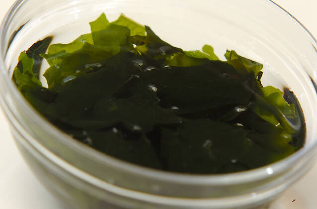 ワカメのみそ汁の作り方の手順1