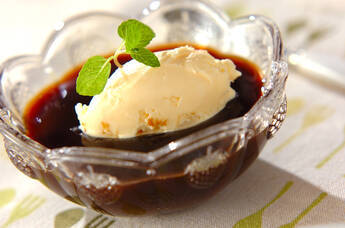 バニラアイスのせコーヒーゼリー