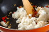 エビとパプリカのピラフの作り方の手順4
