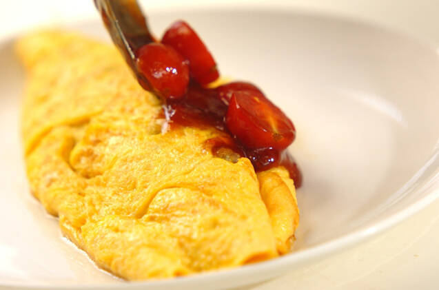 オムレツのトマトソースがけの作り方の手順6