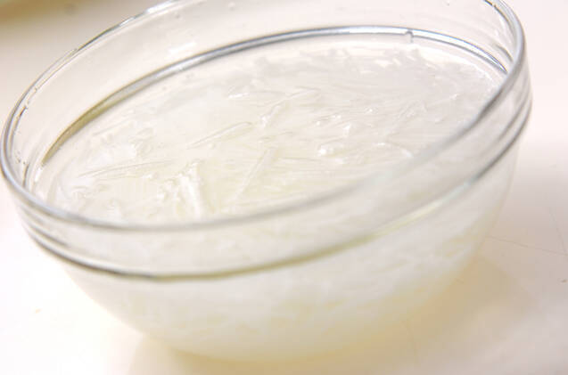 大根とリンゴのサラダの作り方の手順1