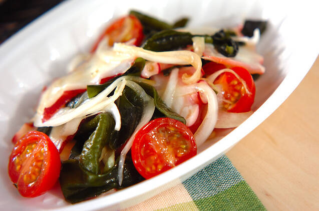 タコとワカメのヘルシーサラダ