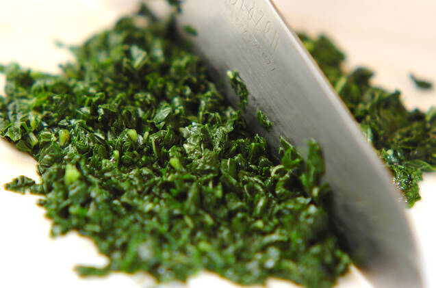 ネバネバモロヘイヤ納豆の作り方の手順1