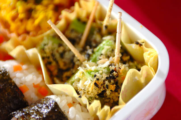 アスパラのチーズパン粉焼き