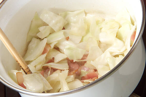 キャベツのカレースープの作り方の手順1