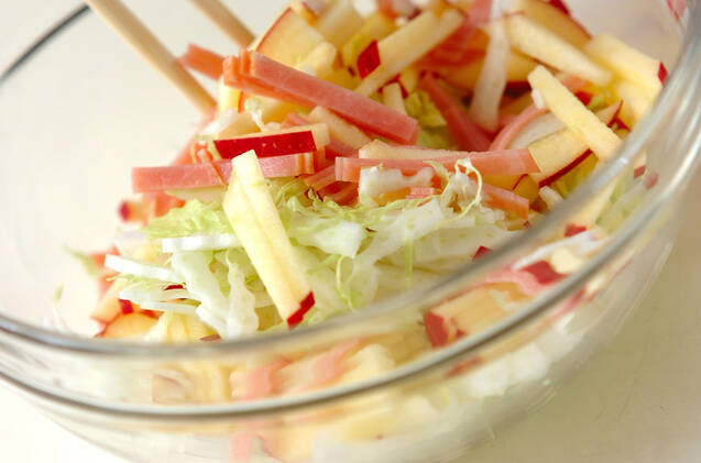 白菜とリンゴのサラダの作り方の手順4