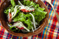 タコと新玉ネギのサラダ