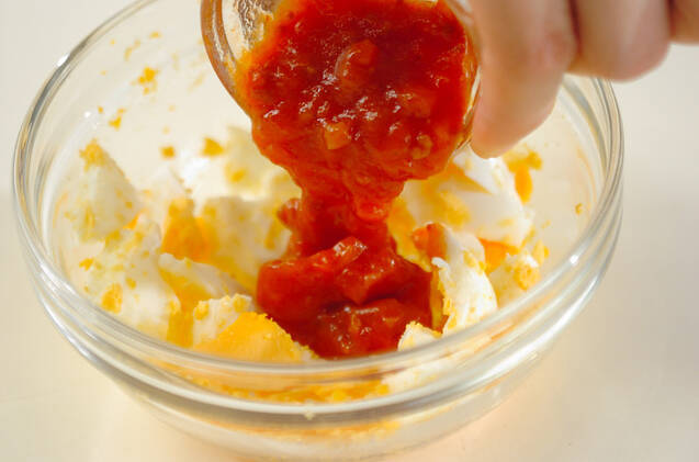 ミートソースエッグの作り方の手順1