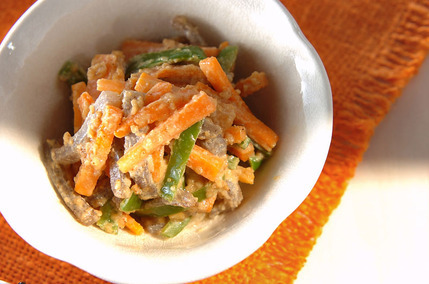 ニンジンのゴマ酢和え