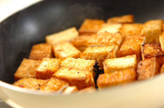 厚揚げの黒ゴマがらめの作り方の手順3