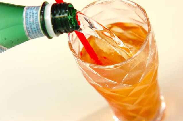 梅酒サワーの作り方の手順1