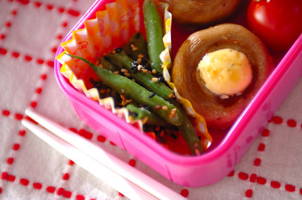 サヤインゲンのゴマ塩がらめ