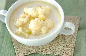 カリフラワーのミルクスープ