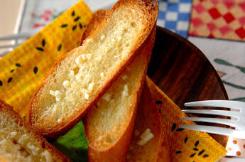 ガーリックトースト