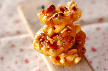 ミックスナッツのタフィー