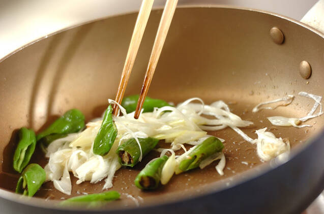 カボチャのネギじょうゆ炒めの作り方の手順4