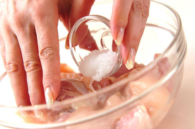 鶏肉の天ぷらの作り方の手順1