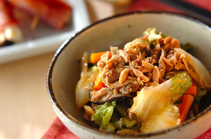 ツナ缶と白菜の煮物