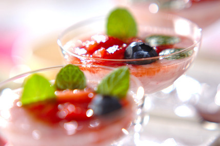 ふるふるイチゴミルク