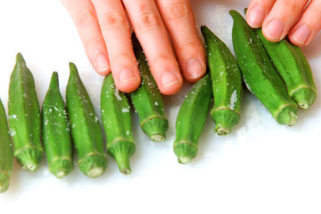 肉団子入り野菜カレーの作り方の手順2