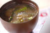 小松菜とナスのみそ汁の作り方の手順