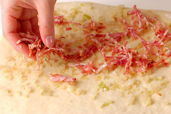 オニオンベーコンパンの作り方の手順11