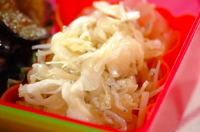 キャベツとジャコのサッパリコールスロー