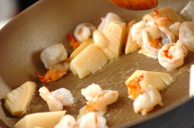 タケノコとエビの春パスタの作り方の手順6