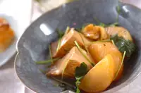 ほっとする味 厚揚げと大根の煮物