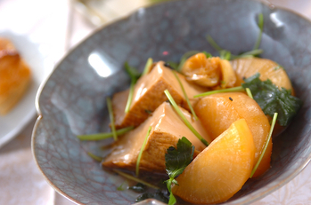 ほっとする味 厚揚げと大根の煮物