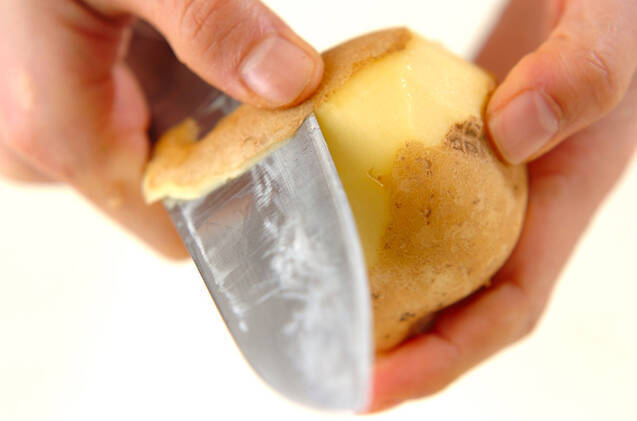 温泉卵入り豆乳みそ汁の作り方の手順1