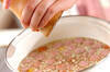 押し麦とソーセージのスープの作り方の手順4