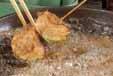 豚ヒレと玉ネギの串カツの作り方4