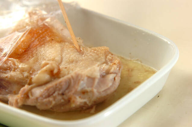 ピリ辛ゴマダレがけレンジ蒸し鶏の作り方の手順5