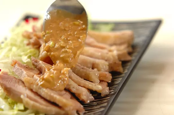 ピリ辛ゴマダレがけレンジ蒸し鶏の作り方3