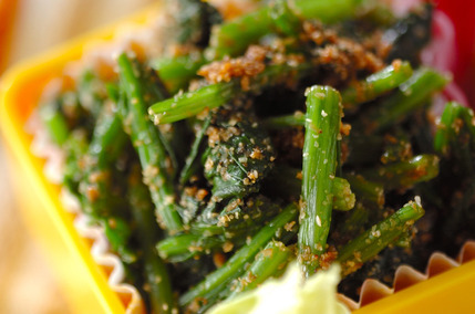 ホウレン草のゴマ和え