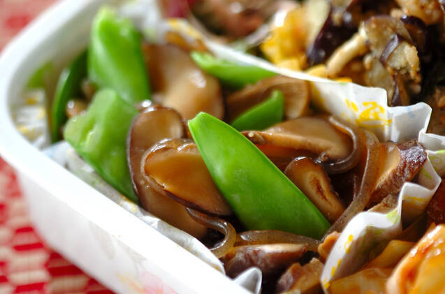 糸コンとシイタケの煮物