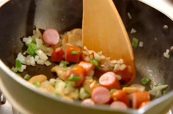ケチャップオムライスの作り方1