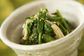 菊菜とエノキのゴマ和え