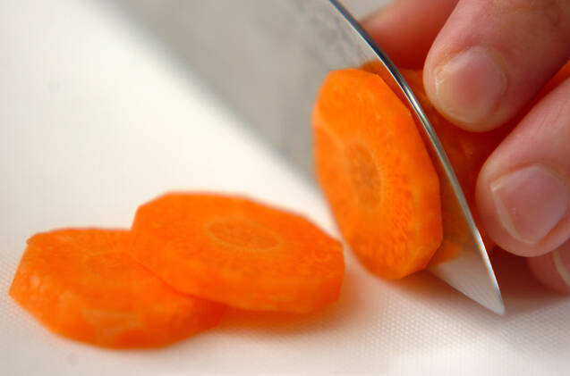 ニンジンの甘煮の作り方の手順1