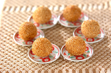 芝麻球（ゴマ団子）