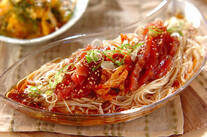 漬けマグロとキムチ素麺