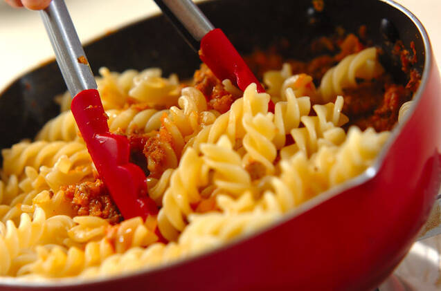 カロテンたっぷりミートソースのフジッリの作り方の手順7