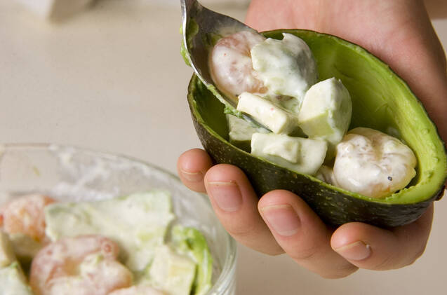 エビとアボカドのグラタンの作り方の手順3