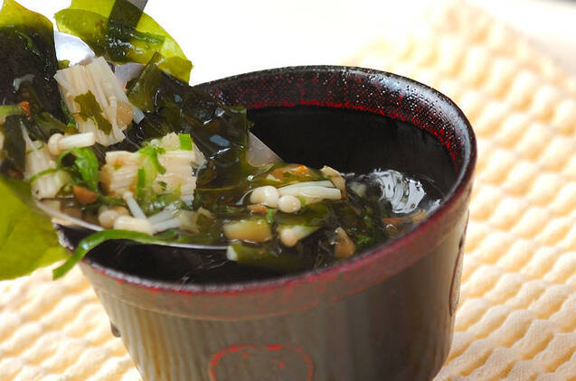 キノコ汁の作り方の手順5